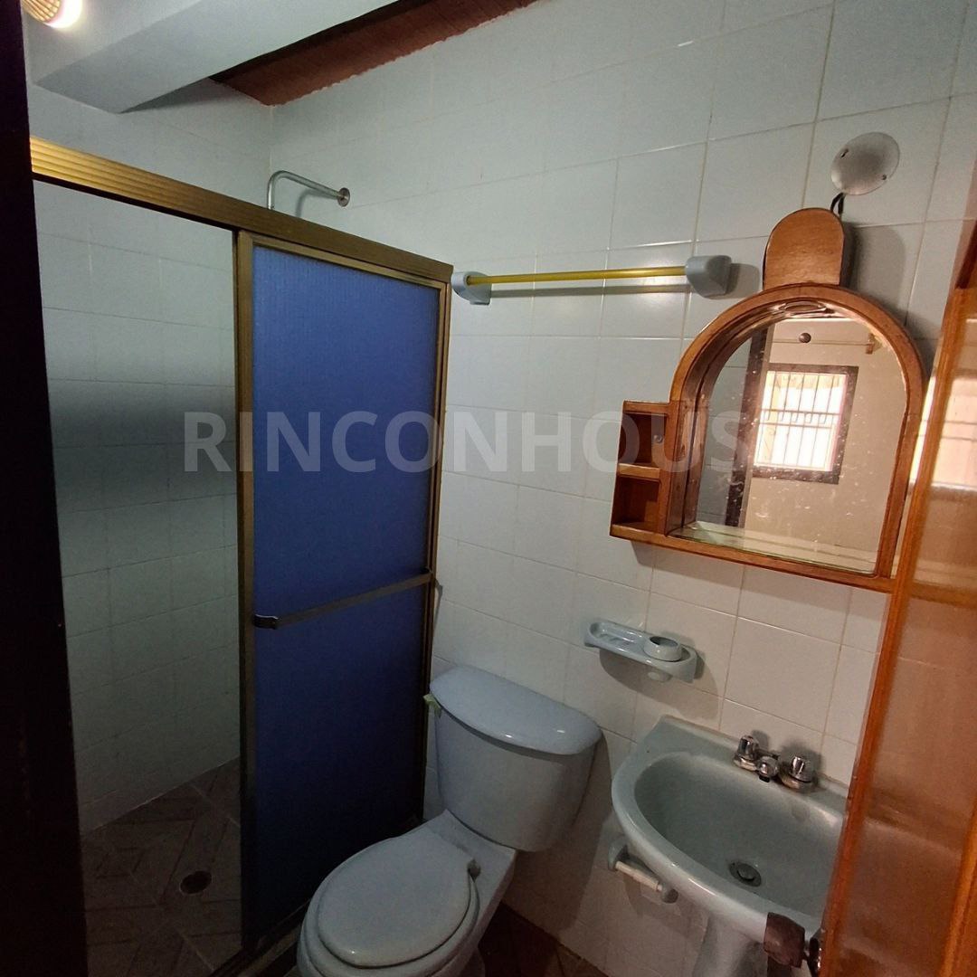 175060