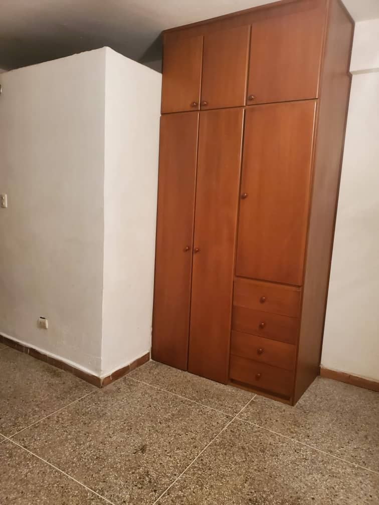 4927359805836430617